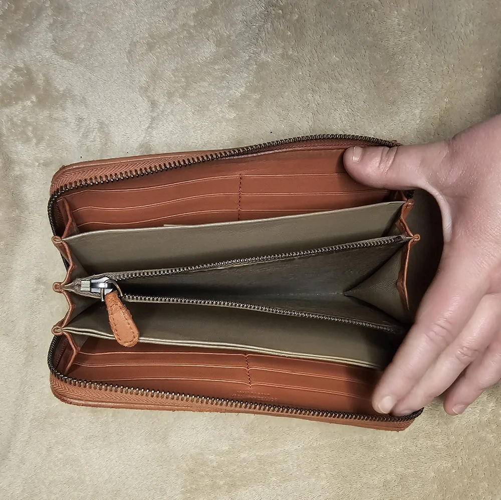 Bottega Veneta Pink Zip around wallet
